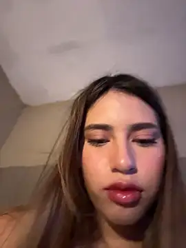 Snapshot of romyamo chatting on 06.19.26 romyamo online show from 06.19.26