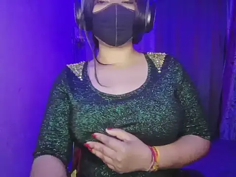 Snapshot of Bold_Beauty_07 chatting on 02.18.26 Bold Beauty 07 online show from 02.18.26