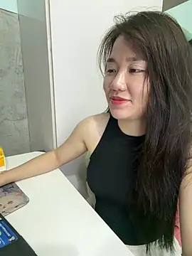 Snapshot of Amy8386 chatting on 05.28.26 Amy8386 online show from 05.28.26