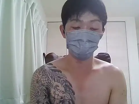 Snapshot of K0U-123 chatting on 06.21.26 K0U-123 online show from 06.21.26