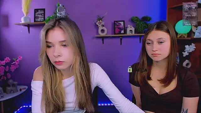 arianaa cat online show from 04.09.26