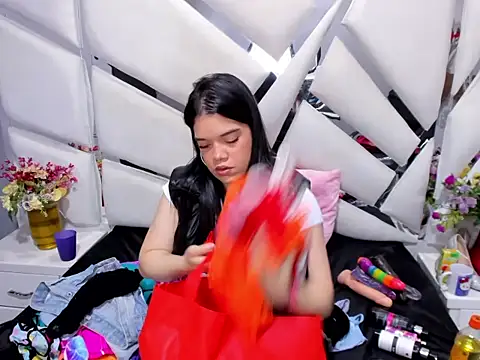 Snapshot of _EmilySquirt chatting on 02.12.26 EmilySquirt online show from 02.12.26