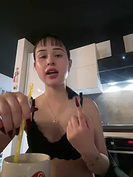 Just-Lilly online show from 02.07.26