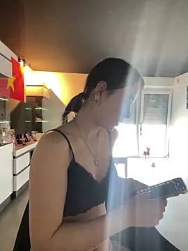 Just-Lilly online show from 04.09.26