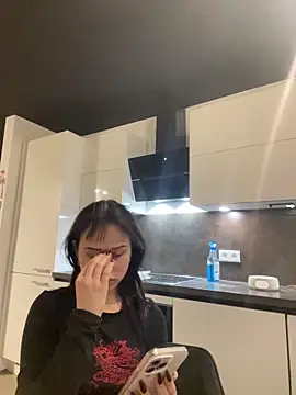 Just-Lilly online show from 04.13.26