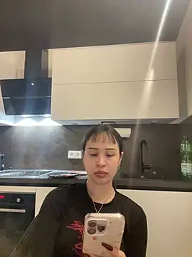 Just-Lilly online show from 04.15.26