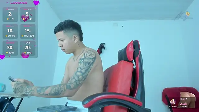 Snapshot of Steven_and_Camilo18 chatting on 02.25.26 Steven and Camilo18 online show from 02.25.26