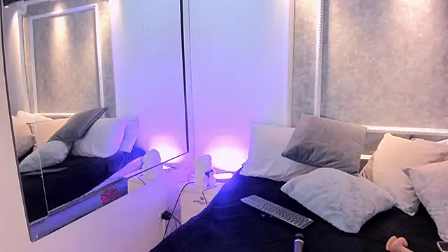 celestesun23 online show from 02.28.26