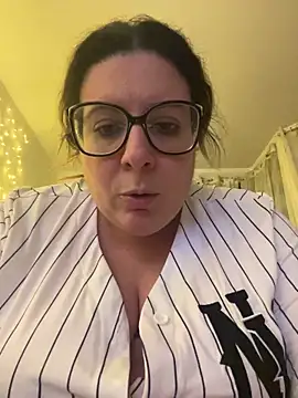 JasmineGlow7 online show from 03.29.26