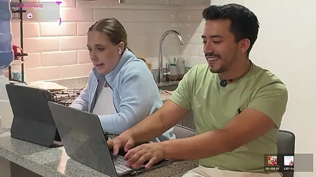 Snapshot of Sofii_n_Diego chatting on 02.23.26 Sofii n Diego online show from 02.23.26