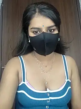 Alix cuti online show from 04.17.26