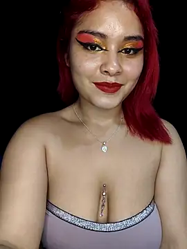 Snapshot of zoe_love18 chatting on 02.24.26 zoe love18 online show from 02.24.26