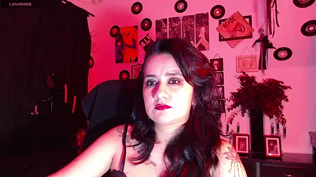Snapshot of Darkyll33 chatting on 06.16.26 Darkyll33 online show from 06.16.26