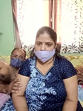 HoneyHush online show from 03.10.26