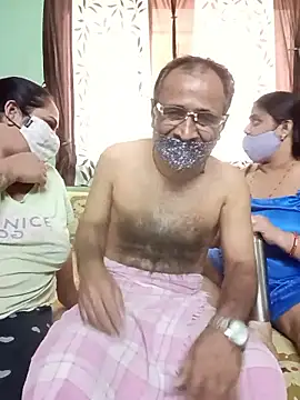 HoneyHush online show from 03.13.26