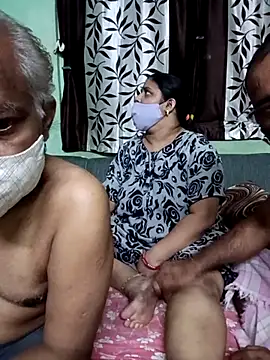 HoneyHush online show from 03.29.26