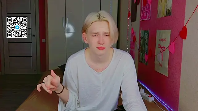 Snapshot of Ron_Vilss chatting on 03.13.26 Ron Vilss online show from 03.13.26