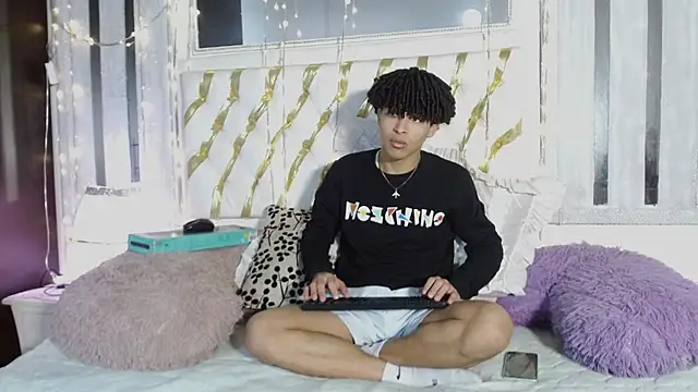 Snapshot of ian_smith_ chatting on 02.07.26 ian smith online show from 02.07.26