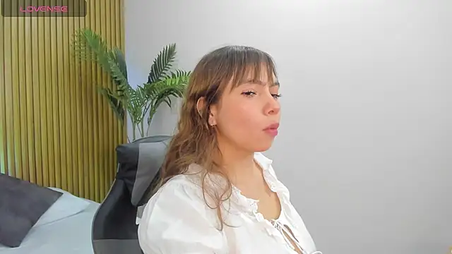 milaack  online show from 02.13.26