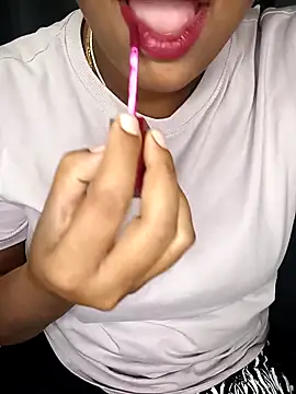 Chinnima143 online show from 04.19.26