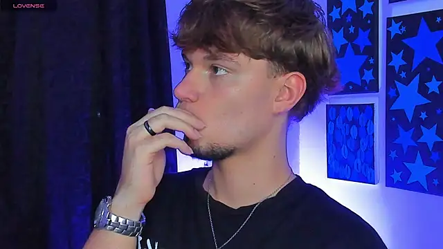 manu  05 online show from 04.24.26