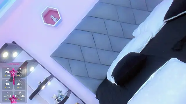 ManuelaJohnson online show from 03.02.26