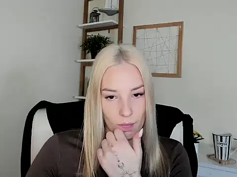 VelvetAngela online show from 02.06.26