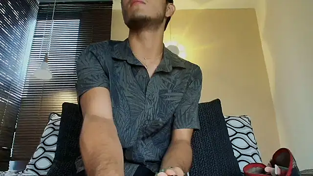 Snapshot of Damon_Salvarote_S chatting on 02.19.26 Damon Salvarote S online show from 02.19.26