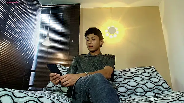 Damon Salvarote S online show from 04.07.26