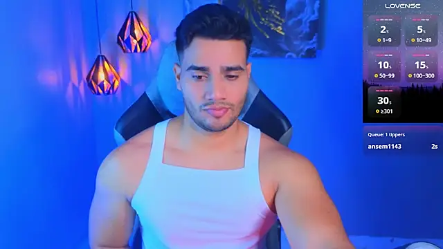 Snapshot of AndresRodriguez1 chatting on 02.01.26 AndresRodriguez1 online show from 02.01.26