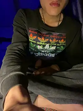 Snapshot of tuncube chatting on 03.03.26 tuncube online show from 03.03.26