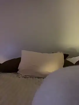 Petite Baddie online show from 05.12.26