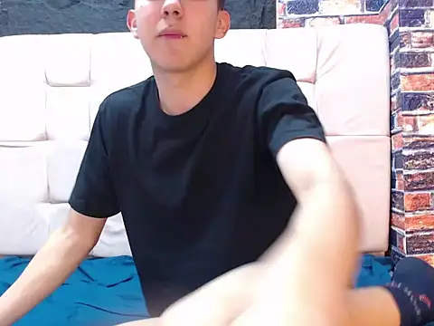 massimoferrera303av online show from 02.24.26