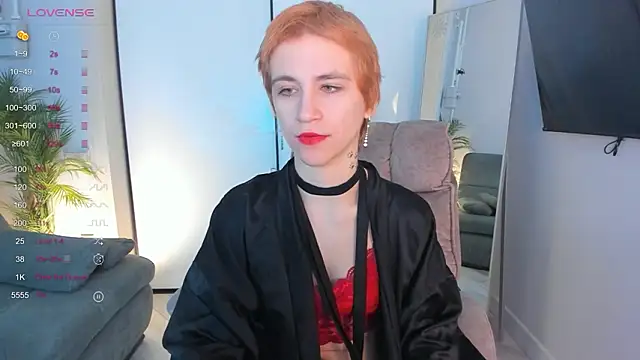 AutumnWhisper online show from 02.13.26