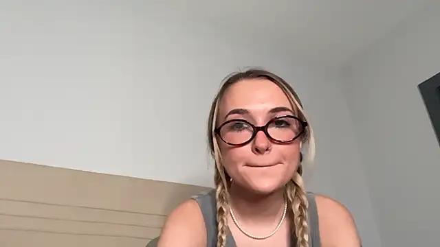 kelseyblu online show from 02.04.26