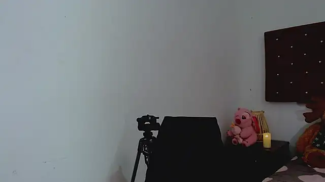 zoecyrus1 online show from 07.11.26