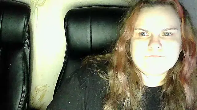 Snapshot of DollyGersoon chatting on 02.05.26 DollyGersoon online show from 02.05.26