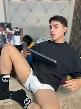 Samu Hott online show from 03.05.26