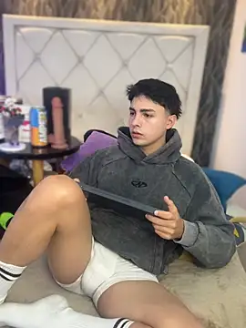 Samu Hott online show from 03.26.26