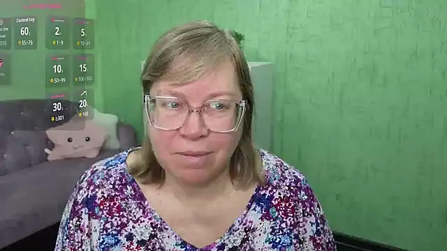 Emma Eclipsee online show from 02.05.26