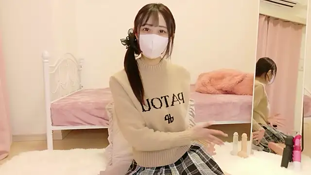 Snapshot of rinochan_v chatting on 02.14.26 rinochan v online show from 02.14.26