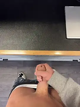 Robertocavall online show from 02.20.26