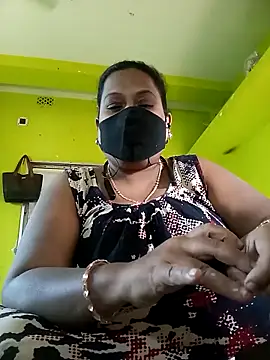 Snapshot of 06Rozi chatting on 02.14.26 06Rozi online show from 02.14.26