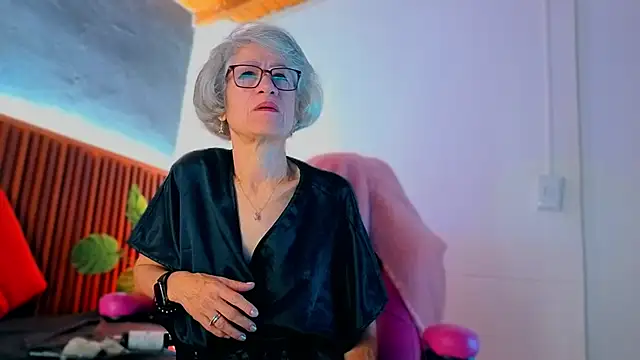 Snapshot of miss_monserrate01 chatting on 02.05.26 miss monserrate01 online show from 02.05.26