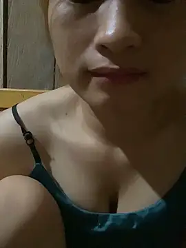 yuii-717 online show from 04.15.26