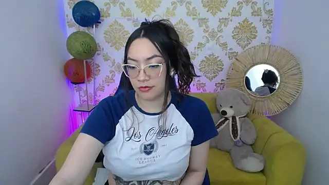 ALISS M  online show from 02.17.26