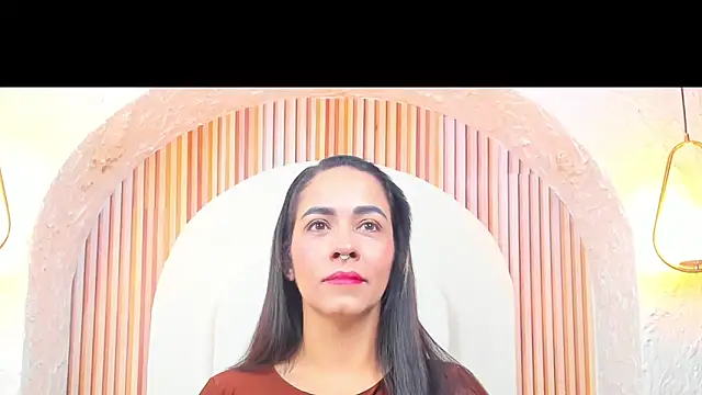 violet scott  online show from 02.12.26