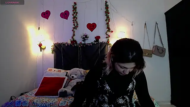 Sharma Amayra online show from 04.21.26