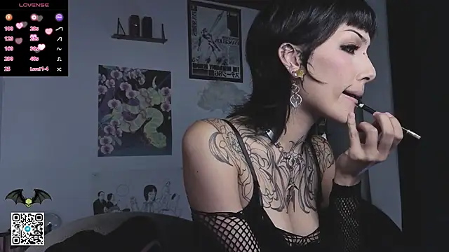Snapshot of poison_dafne chatting on 07.04.26 poison dafne online show from 07.04.26