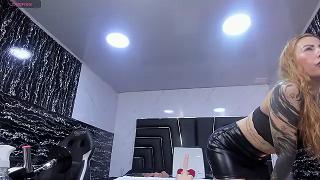 Snapshot of Ladyy_Scarlett chatting on 07.02.26 Ladyy Scarlett online show from 07.02.26